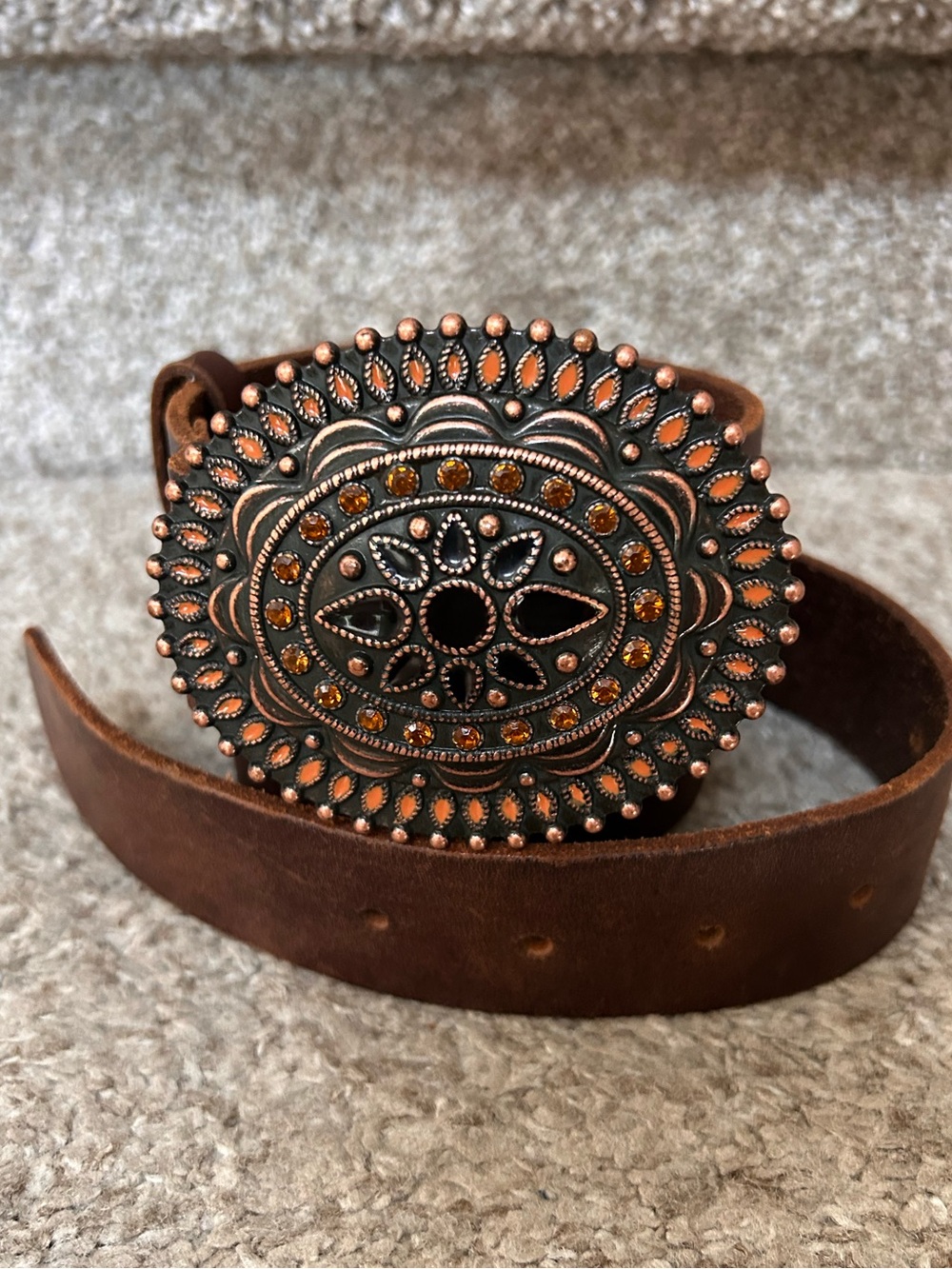 Brown leather belt w large copper colored medallion jeweled buckle. Western. - Picture 1 of 5